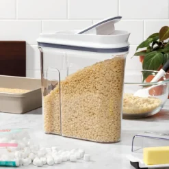 OXO Boîte de Conservation Pop avec Bec Verseur 3.2 L Good Grips* Conservation