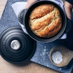 LE CREUSET Cocotte en Fonte Every 18 cm Noir Mat* Cocotte En Fonte