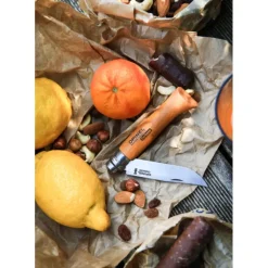 OPINEL Couteau de Poche N°10 en Carbone* Couverts