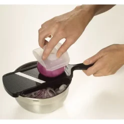 KYOCERA Mandoline Réglable Lame Céramique avec Protège Doigts Noire* Mandoline De Cuisine