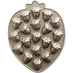 NORDIC WARE Moule à Gâteaux Fraises (x19) Toffee* Moule Anti-adhésif|Moules À Gâteaux