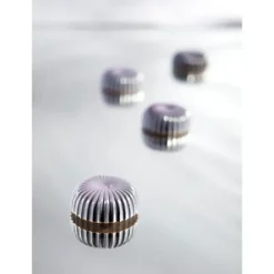 CHOCOLATE WORLD Moule Chocolat Demi Sphère Plissée Evasée 30,5 mm (x21)* Moules À Chocolat