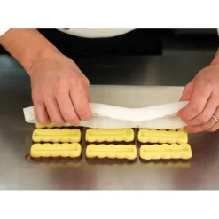 PAVONI Moule Silicone Barre Snack 9 x 3 cm x H 1,9 cm (x15)* Moules À Chocolat|Moule Silicone