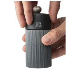 PEUGEOT Moulin à Sel Line 12 cm Carbone* Moulin