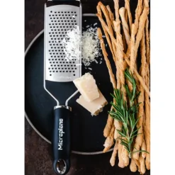 MICROPLANE Râpe Gros Grains Gourmet Noir* Râpes À Fromage|Râpe À Légumes