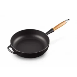 LE CREUSET Sauteuse en Fonte 28 cm Noir Mat avec Manche en Bois Signature* Sauteuses